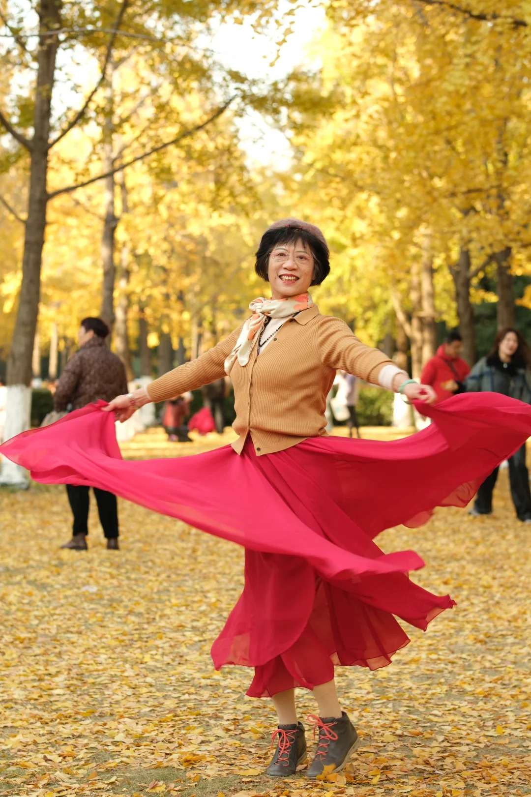 中老年人舞蹈养生干货,照着练就对了